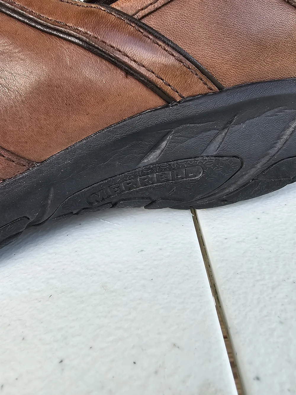 Merrell Womens 8 Brown Leather Slip On Comfort Casual Walking Shoes J46730